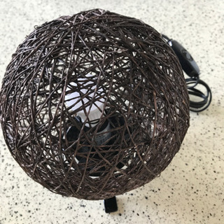 ニトリ　テーブルライト