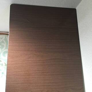 昭和レトロな テーブル 一本脚 机 シンプル コーナーテーブルにも最適の画像