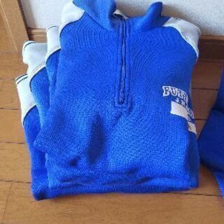 中学生用のジャージ