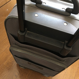 小型スーツケースの画像