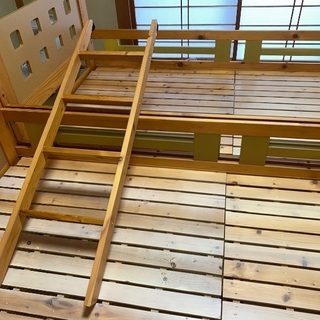 二段ベッドの画像