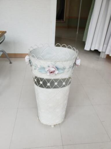 アンティーク傘立て　薔薇