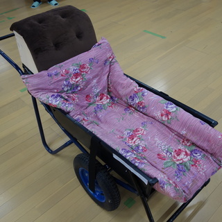 介護運搬用二輪車　災害時の介護家族の移動用に。多目的に活用できます！の画像