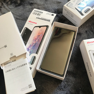 Galaxy A20 ホワイト (2台)➕ブラック(1台)〜3台セットで‼️の画像