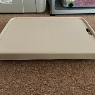 ファンヒーター用、キャスター付き台の画像