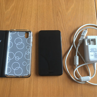 ドコモ スマートフォン sh-01k 美品 カバー充電器付きの画像