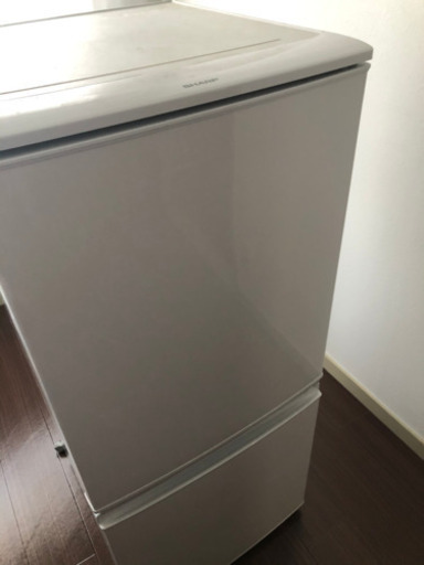 SHARP 137L ノンフロン冷凍冷蔵庫 ホワイト