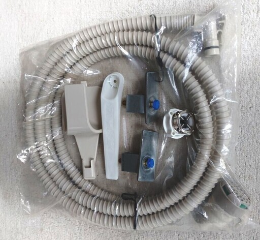 湯船から洗濯機への吸い取りホースセットらしい？（未使用）