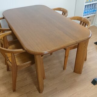 管390☆森のサーカス☆四国工芸☆ダイニング3点セット☆コンパクト 四国工芸 テーブル&チェアセット ブラウン 森のサーカス｜トレファクONLINE