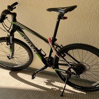 GIANT マウンテンバイク　TALON2