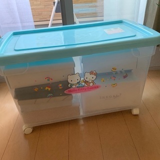 収納ケース　キティーちゃん