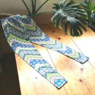 レギンス、スパッツ　オリエンタル柄