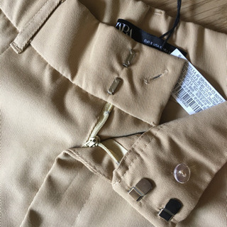 ZARA パンツの画像