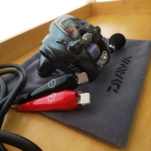 新品釣り用品☆　DAIWA 電動リール　シーボーグ 200J-DH
