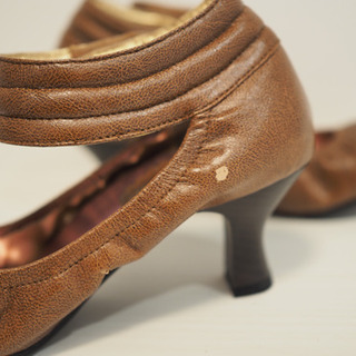 再値下げ★【新品・美品】ベルト付き レディースパンプスの画像