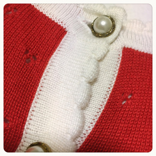 [美品✧︎C·O·L·Z·A]スカラップ パールボタン ニットカーディガン 赤の画像