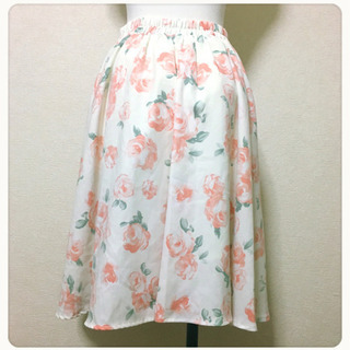 ウエストリボン  花柄スカート 薔薇柄 大人可愛い 姫系 白 ピンクの画像