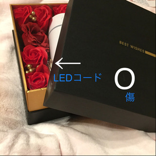 ソープフラワー 加湿器つき ライトアップ可能 LEDつき 母の日 記念日 ロマンチック 薔薇 ギフトボックスの画像