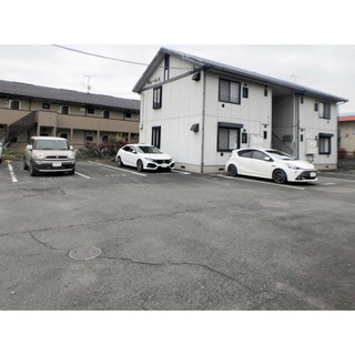 初期費用30000円(家賃1カ月無料&保証人不要) 鍵交換＆家賃1ヶ月無料＆保証会社＆家財保険 全て含まれております。 物件待ち合わせにてご見学＆ご契約可能です。お問い合わせお待ちしております   物件	クレールB メール - 賃貸（マンション/一戸建て）