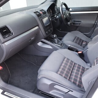 ゴルフＧＴi 　Ｈ20　車検３年6月　走行65000キロ　社外ナビ＆地デジＴＶ＆バックカメラ　ドラレコ　ＥＴＣ　純正17ＡＷ　（訳あり！！）の画像