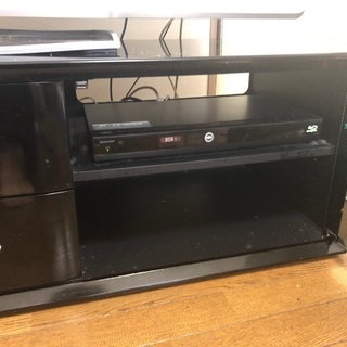 売ります。50インチ用テレビ台（キャスター付き）の画像