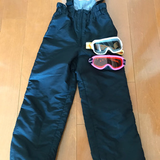 スキーウェア上下140センチ&ゴーグル2個の画像