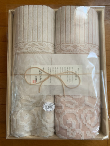 【取引中】値下げ！　今治謹製　紋織タオルケット　 (木箱入) セット