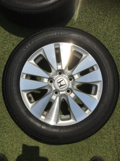 ２０５/６０R 16  YOKOHAMA タイヤ