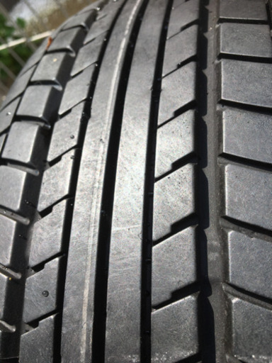 ２０５/６０R 16  YOKOHAMA タイヤ