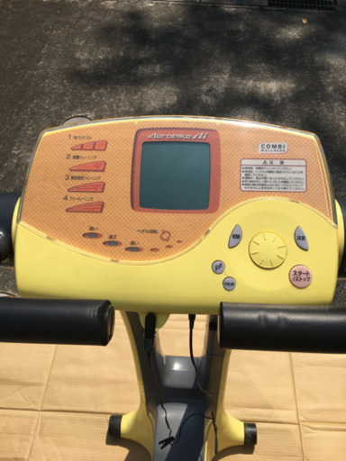 ◆Combi◆ Wellness コンビ ウェルネス    エアロバイク ■ai■ イエロー ★動作◯