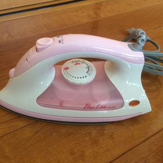 ピンクがかわいいスチームアイロン👚の画像