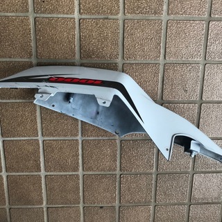 SUZUKI GSX-R1000 K7・8 カウルの画像