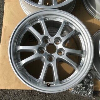 プリウス50後期 純正15インチ 6.5J +40 5穴 PCD100 純正ナット付属