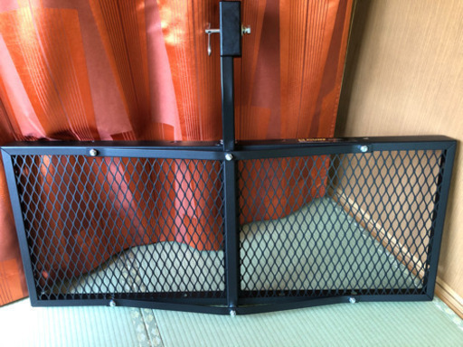 超美未使用、解体しました！CURT(カート)18110 トレイスタイル カーゴキャリア/ヒッチキャリア 1.25＆2インチ角 汎用　ガタつき防止部品オマケします