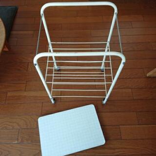 キャスター付きキッチンワゴン三段  の画像