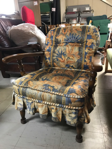 JF00383【札幌】 ビンテージ　飛騨産業　キツツキマーク『穂高』1人掛けソファ　クリーム、花柄系