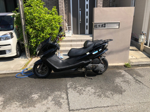 マジェスティ 125cc カスタムしてる箇所色々ございます