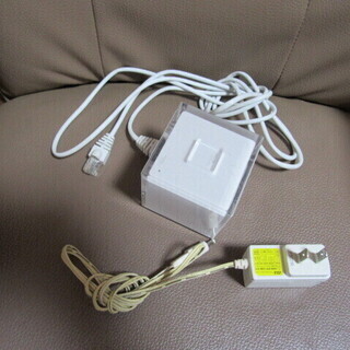 キューブ型　au HOME SPOT CUBE 簡単なWi-Fi...