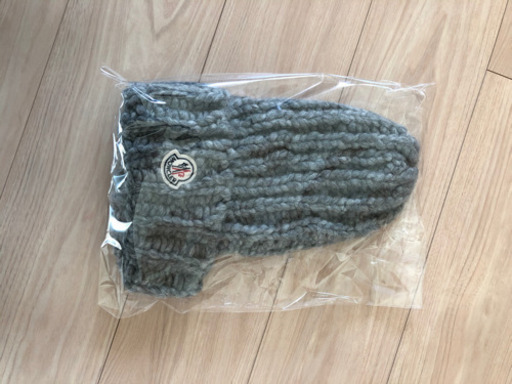 新品　モンクレ　ニット帽