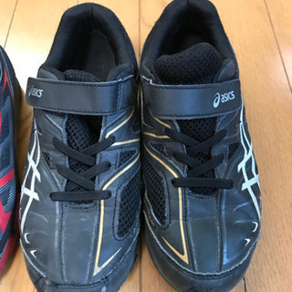 ASICS 子供用シューズ22-23cmの画像