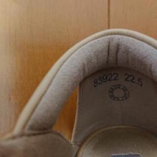 fitfitのオープントゥのサンダル(新品)ですの画像