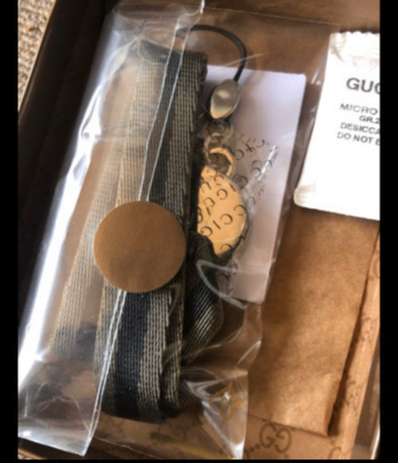 新品未使用?GUCCI首かけストラップ