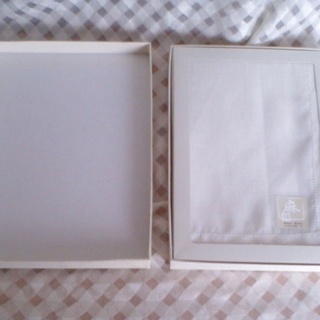 新品　麻60％　綿40％　ハンカチ　白　無地