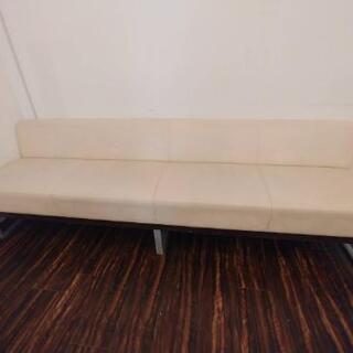 【交渉中】ソファお譲りいたします