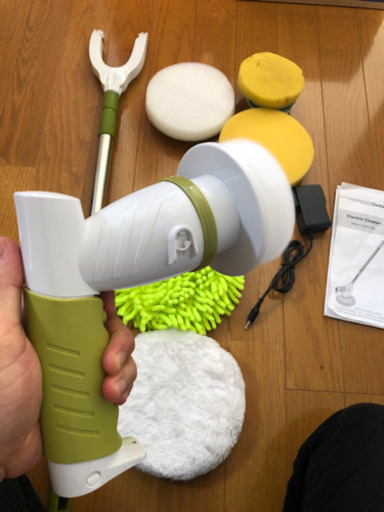 回転ブラシで楽々お掃除！高所もお任せ！