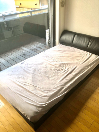 セミダブルマットレス&ベッドフレーム