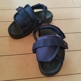 楽に履けるサンダル