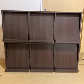 譲ります。マガジンラックの本棚