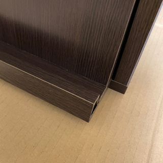 譲ります。マガジンラックの本棚の画像