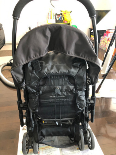 ベビーカー　コンビ　めちゃ軽ファースト